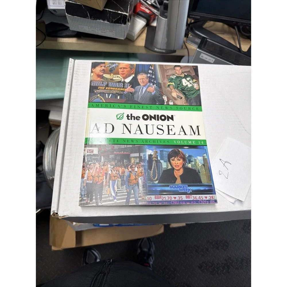 Onion Ad Nauseam Vol. 14 : Complete‎ News Archives by Robert Siegel (2003, Trade